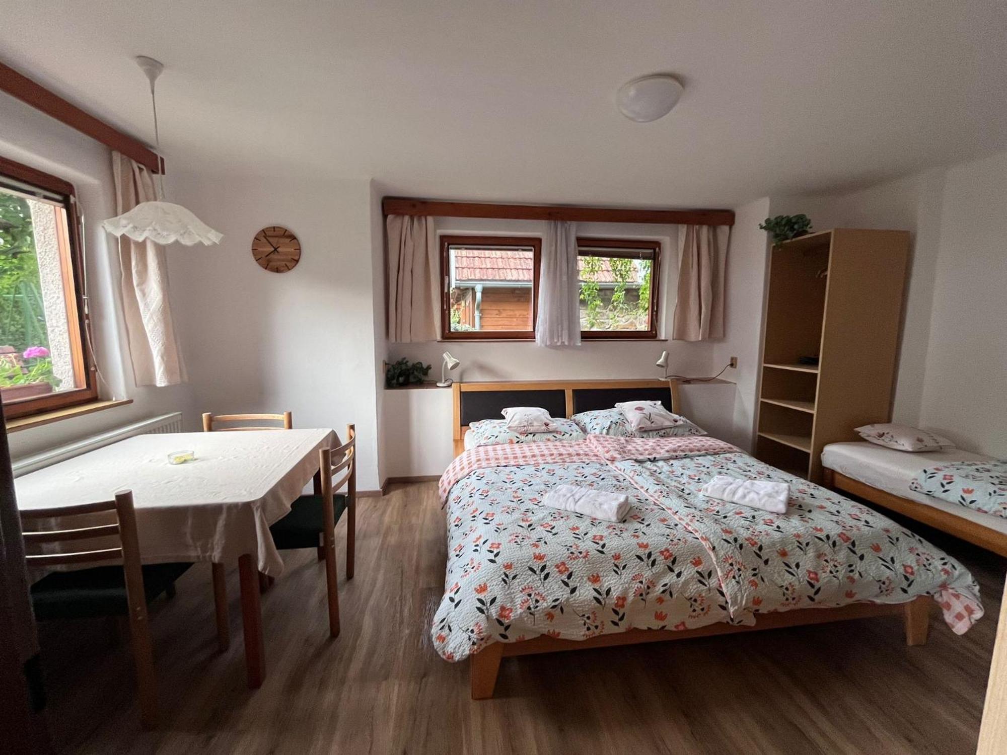 Penzion Petra Telc Bagian luar foto
