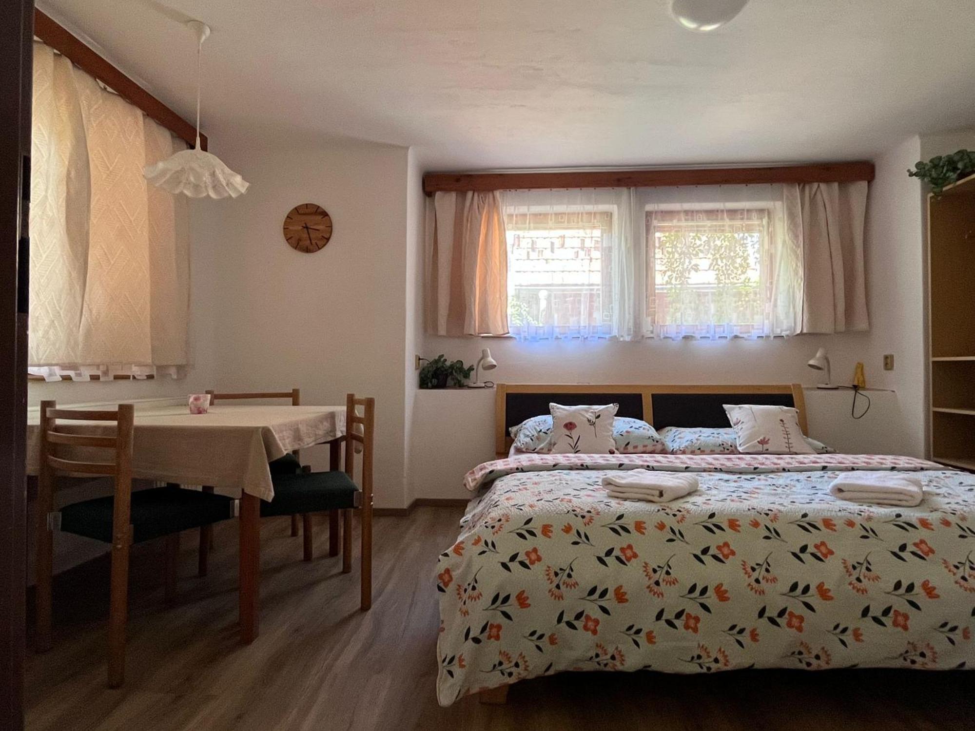 Penzion Petra Telc Bagian luar foto